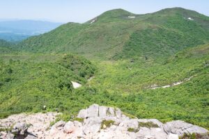 イワオヌプリから望むニセコ連峰